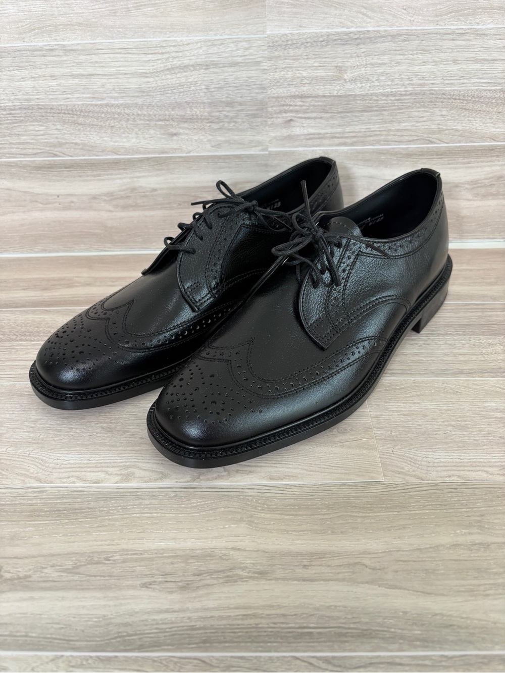 Endicott Johnson Black Leather Wingtip Vintage Dress Shoes